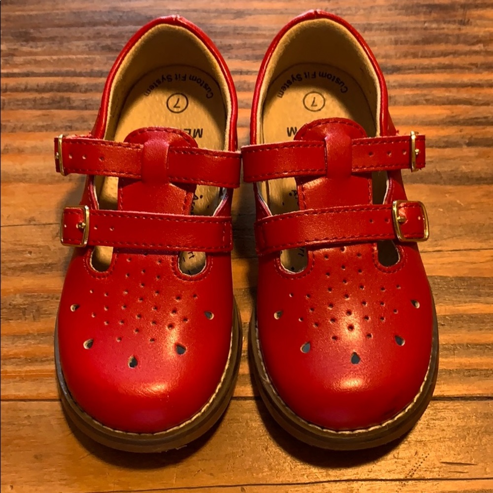 Girls shoes